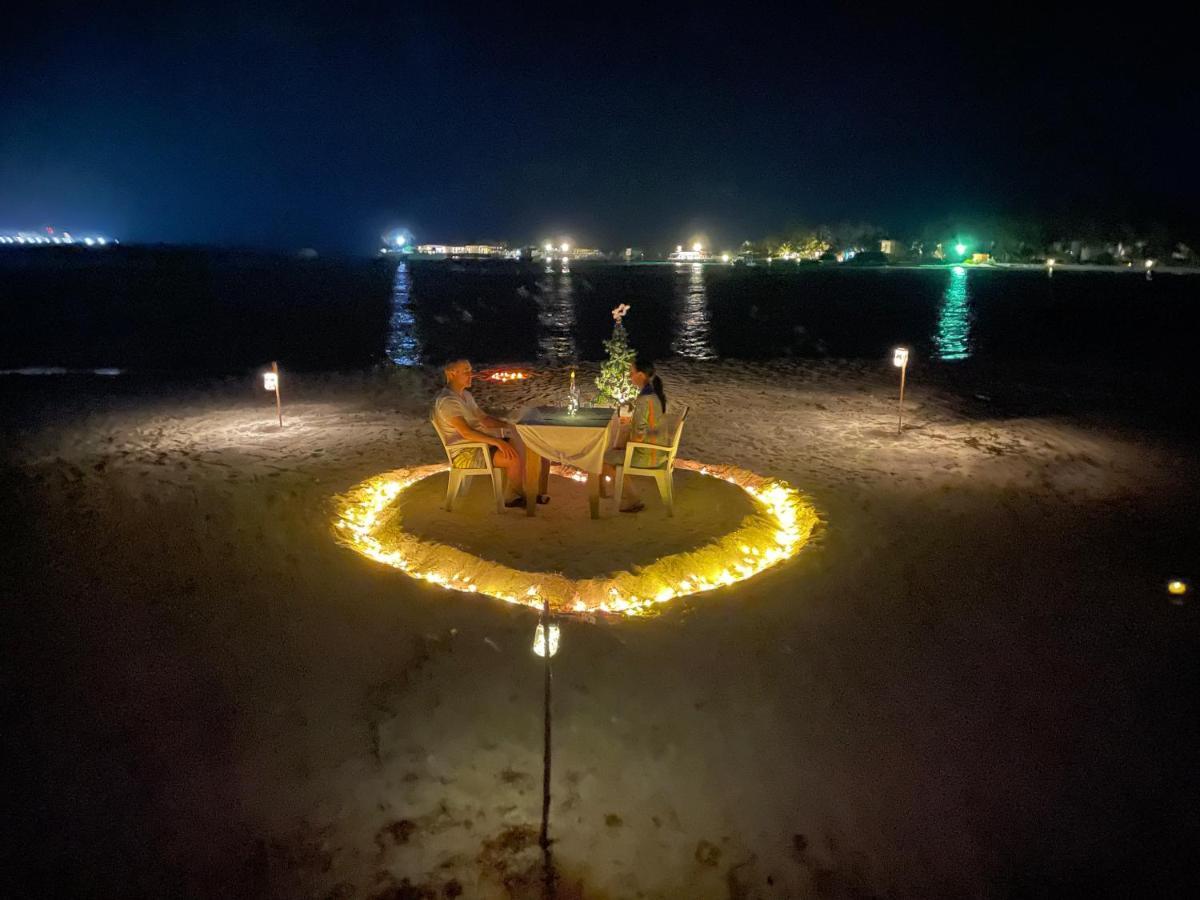 Hotel Seginy Seaview Guraidhoo  Esterno foto
