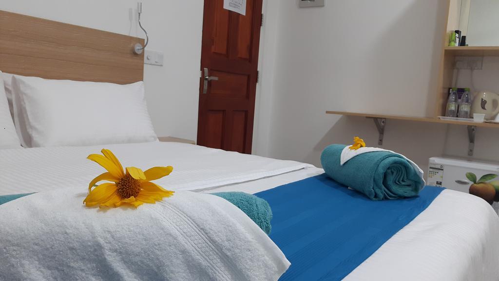 Hotel Seginy Seaview Guraidhoo  Esterno foto
